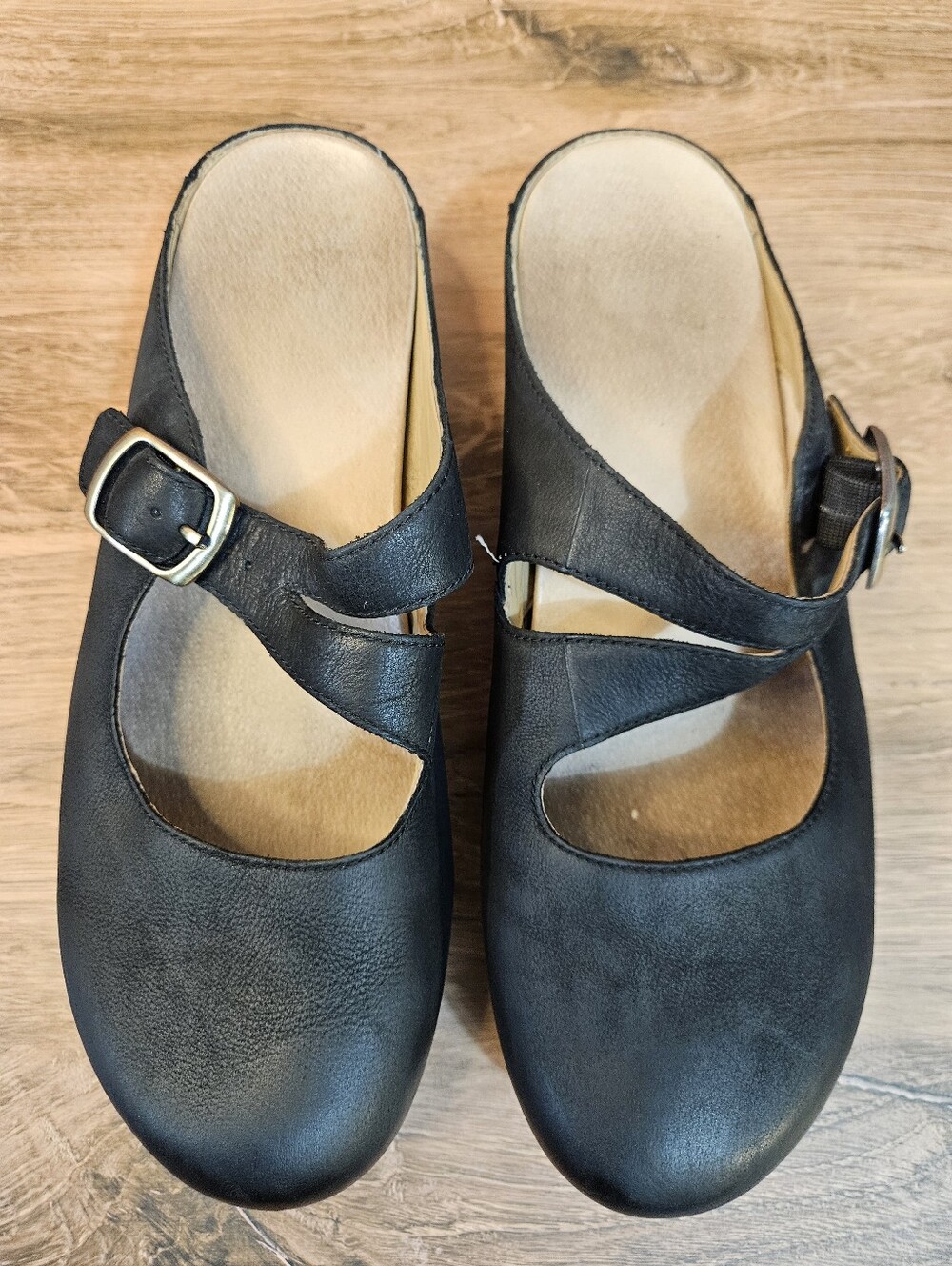 Dansko Britney black burnished nubuck leather Mary Jane mule clogs. EU 43 US 11